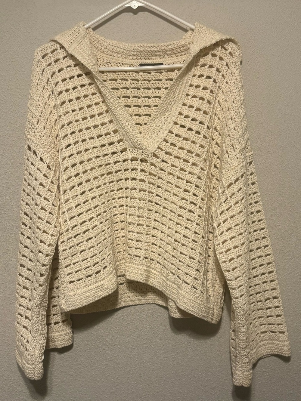 Massimo Dutti Cream Open-Knit V-Neck Sweater